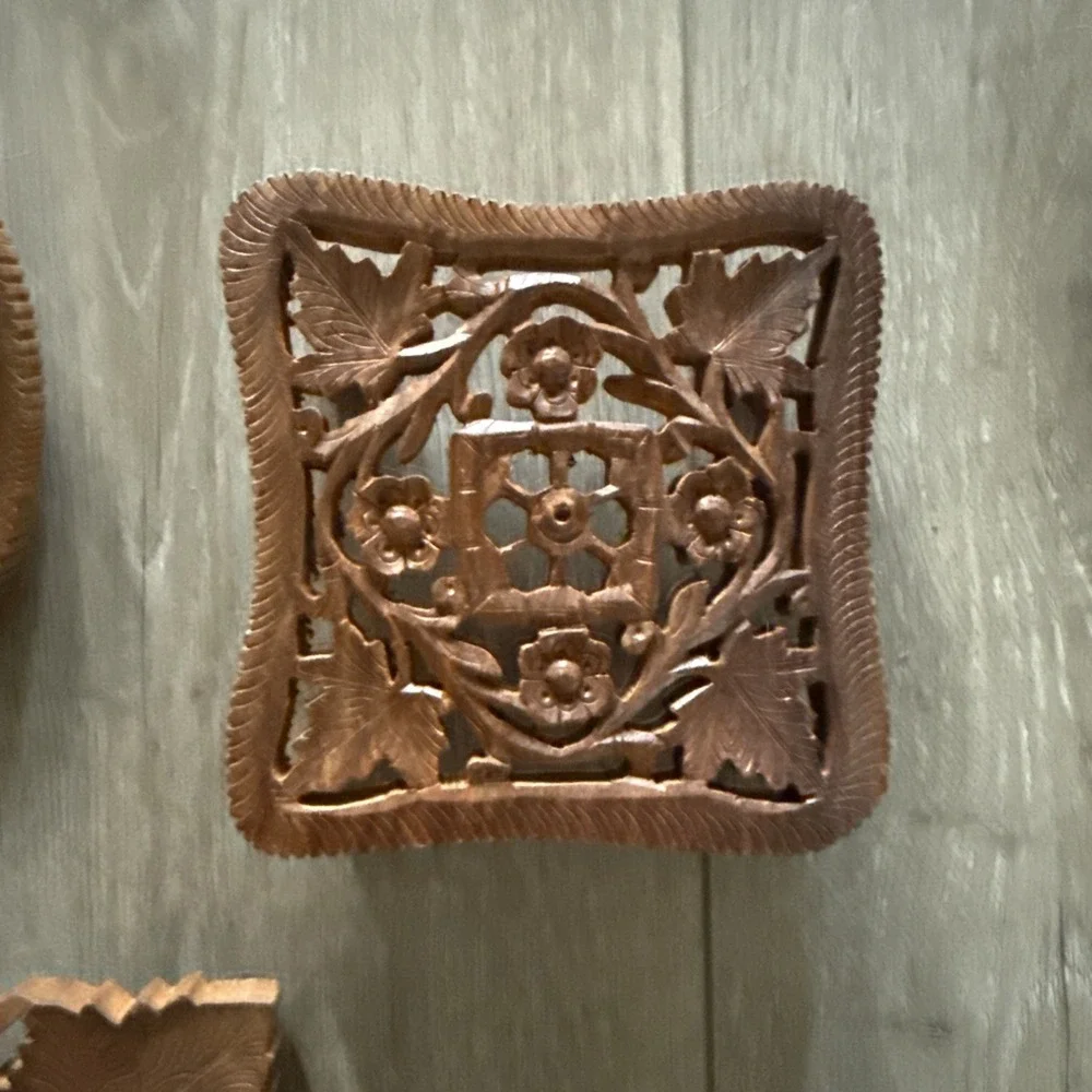 Vintage‎ Set of 2 Handcarved Wooden Trivets from India *read